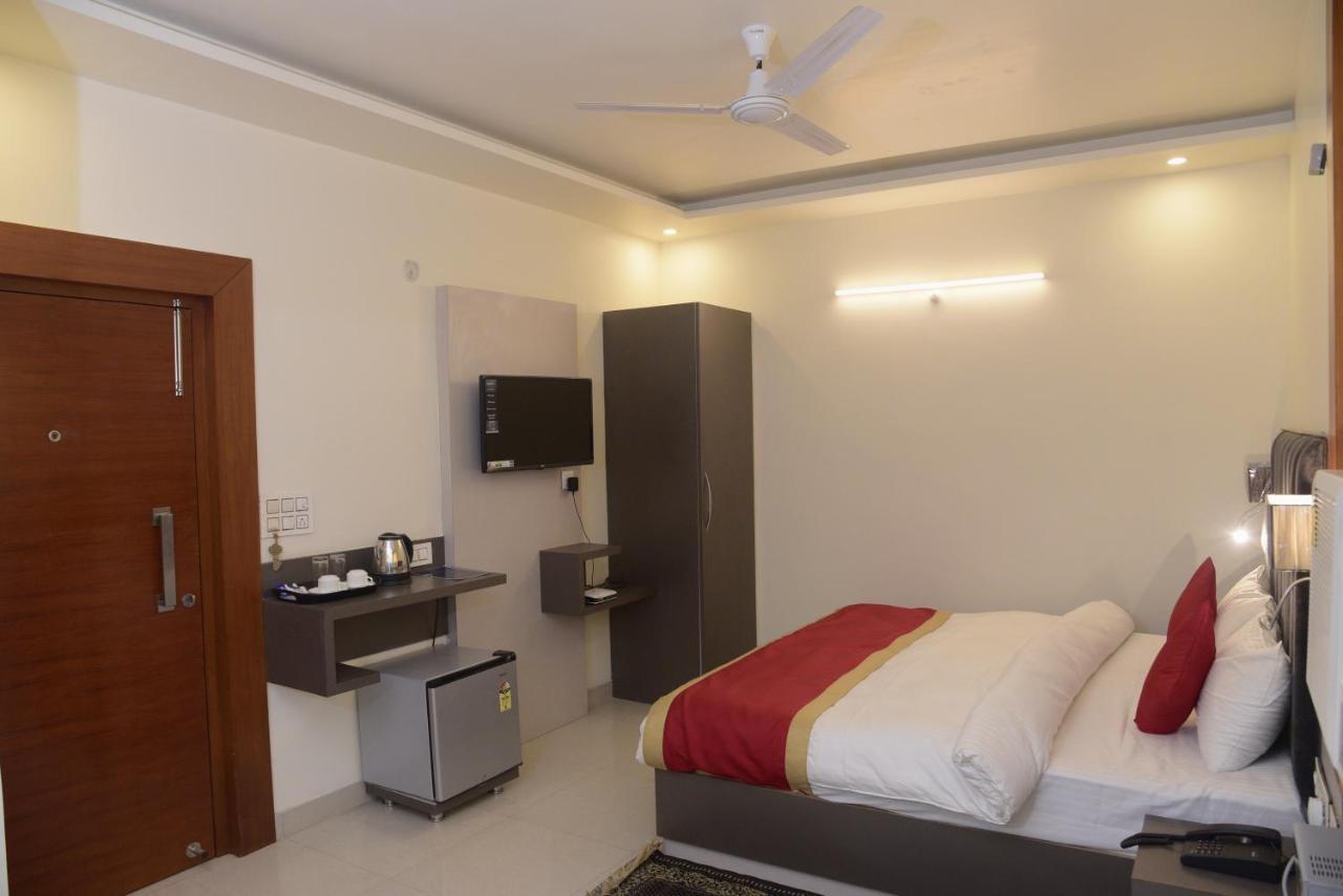 Hotel Le Cypress Bareilly Luaran gambar