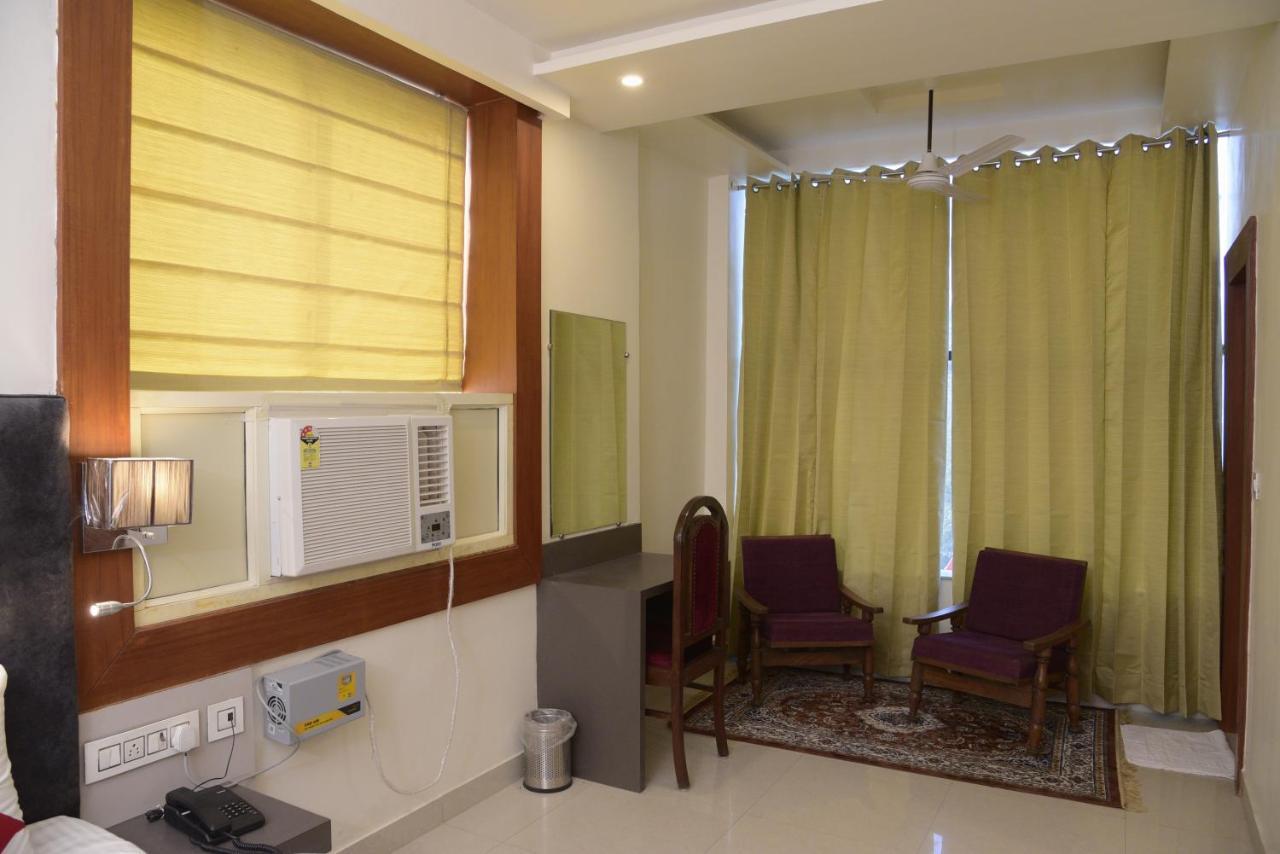 Hotel Le Cypress Bareilly Luaran gambar