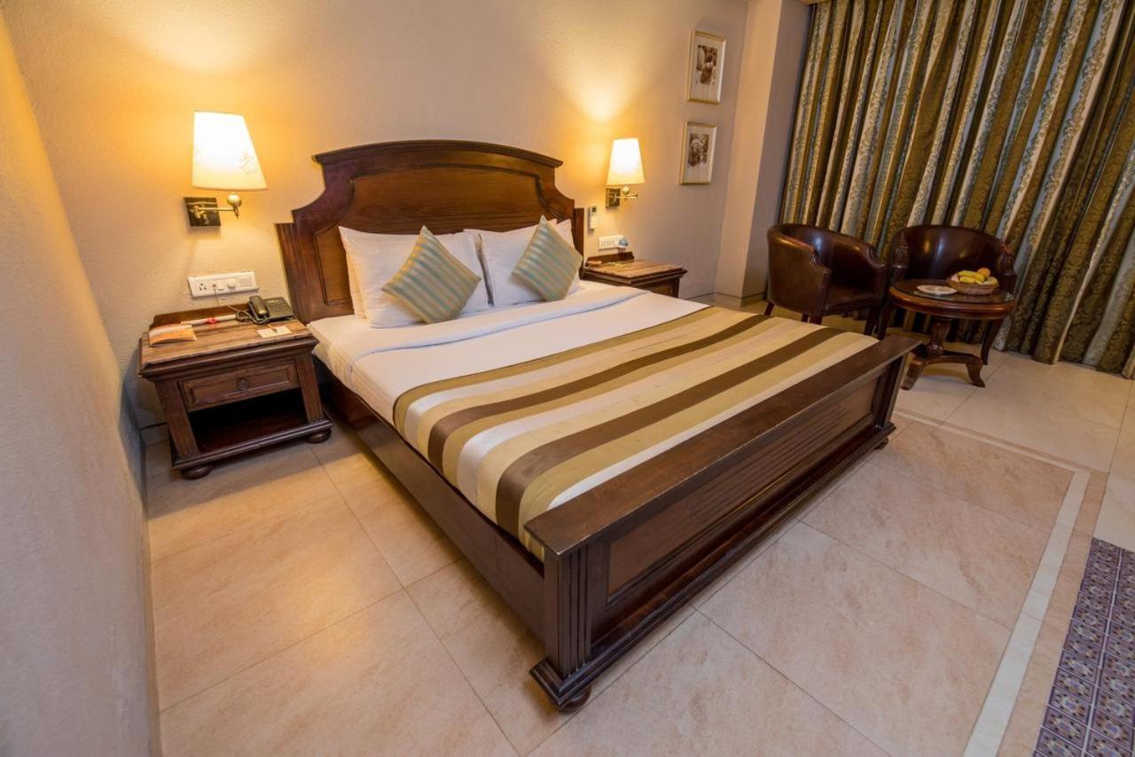 Hotel Le Cypress Bareilly Luaran gambar